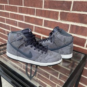 Nike Dunk High SB “Stained Canvas”